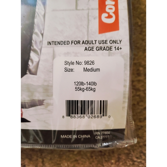 SALE!🎃Women's Glorious Gladiator Convertible Halloween Costume - Picture 3 of 7